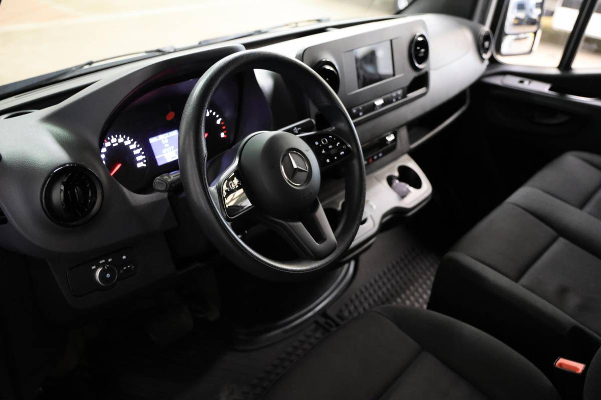 Mercedes-Benz Sprinter Mercedes-Benz Sprinter 1.9 CDI 150PK L2H2 AUTOMAAT