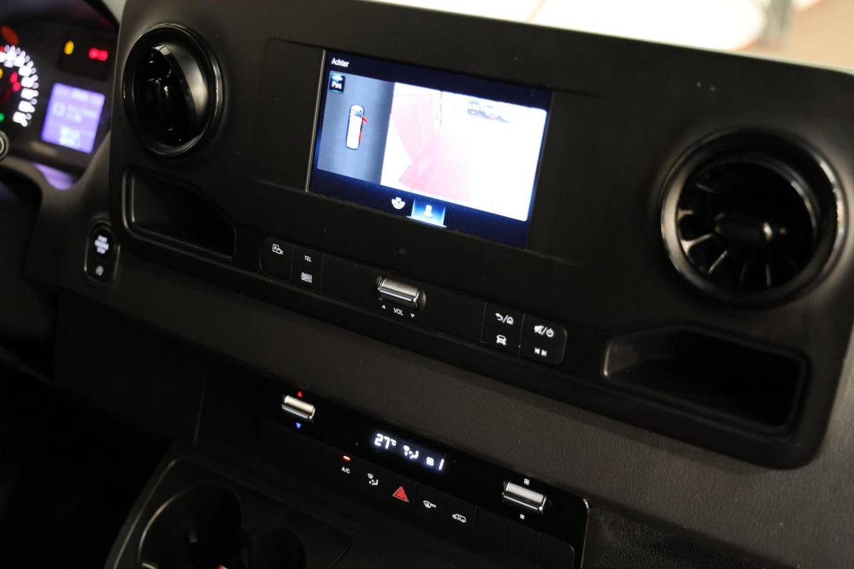 Mercedes-Benz Sprinter Mercedes-Benz Sprinter 1.9 CDI 150PK L2H2 AUTOMAAT