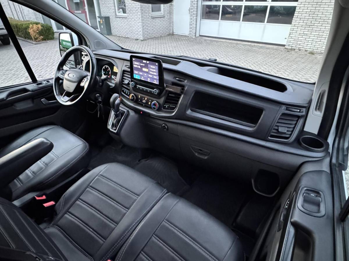 Ford Transit Custom Ford Transit Custom 320 2.0 TDCI 129pk Limited Trekhaak/Camera/Cruise/LED17″