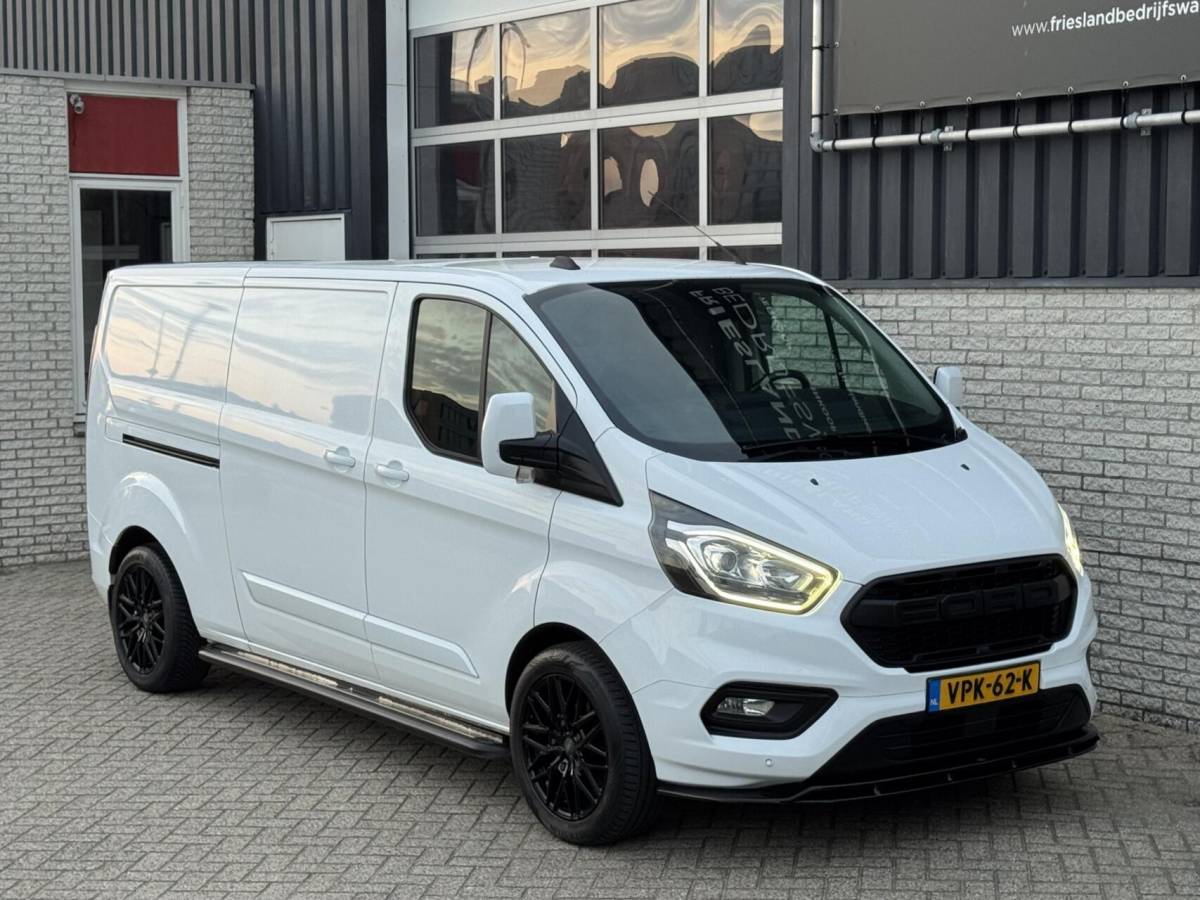 Ford Transit Custom Ford Transit Custom 320 2.0 TDCI 129pk Limited Trekhaak/Camera/Cruise/LED17″