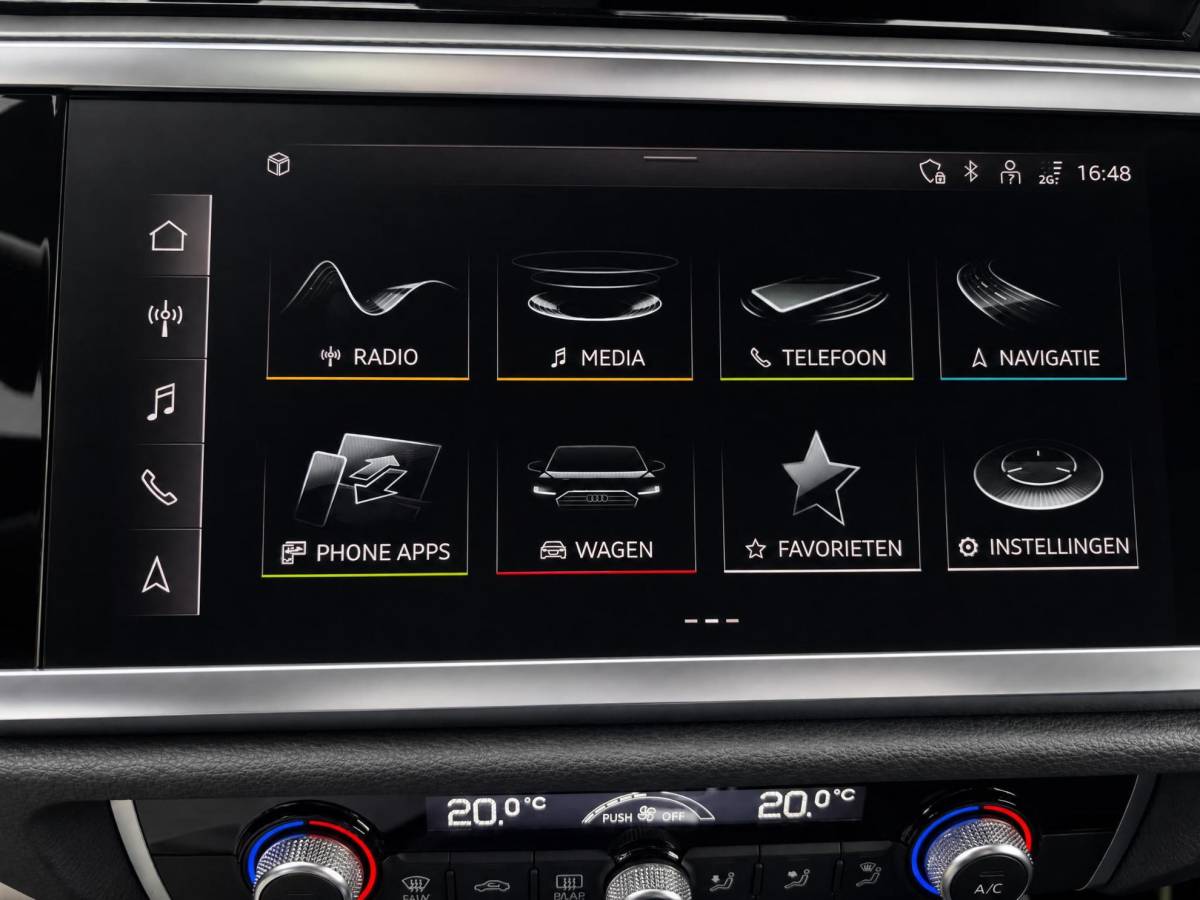 Audi Q3 Audi Q3 35 TFSI 150pk S edition · Apple/Android Car Play · 20” Lichtmetalen Velgen · Elek. inklapbare buitenspiegels · Audi Sound · Virtual Cockpit · Garantie t/m 16-01-2027 of 100.000km