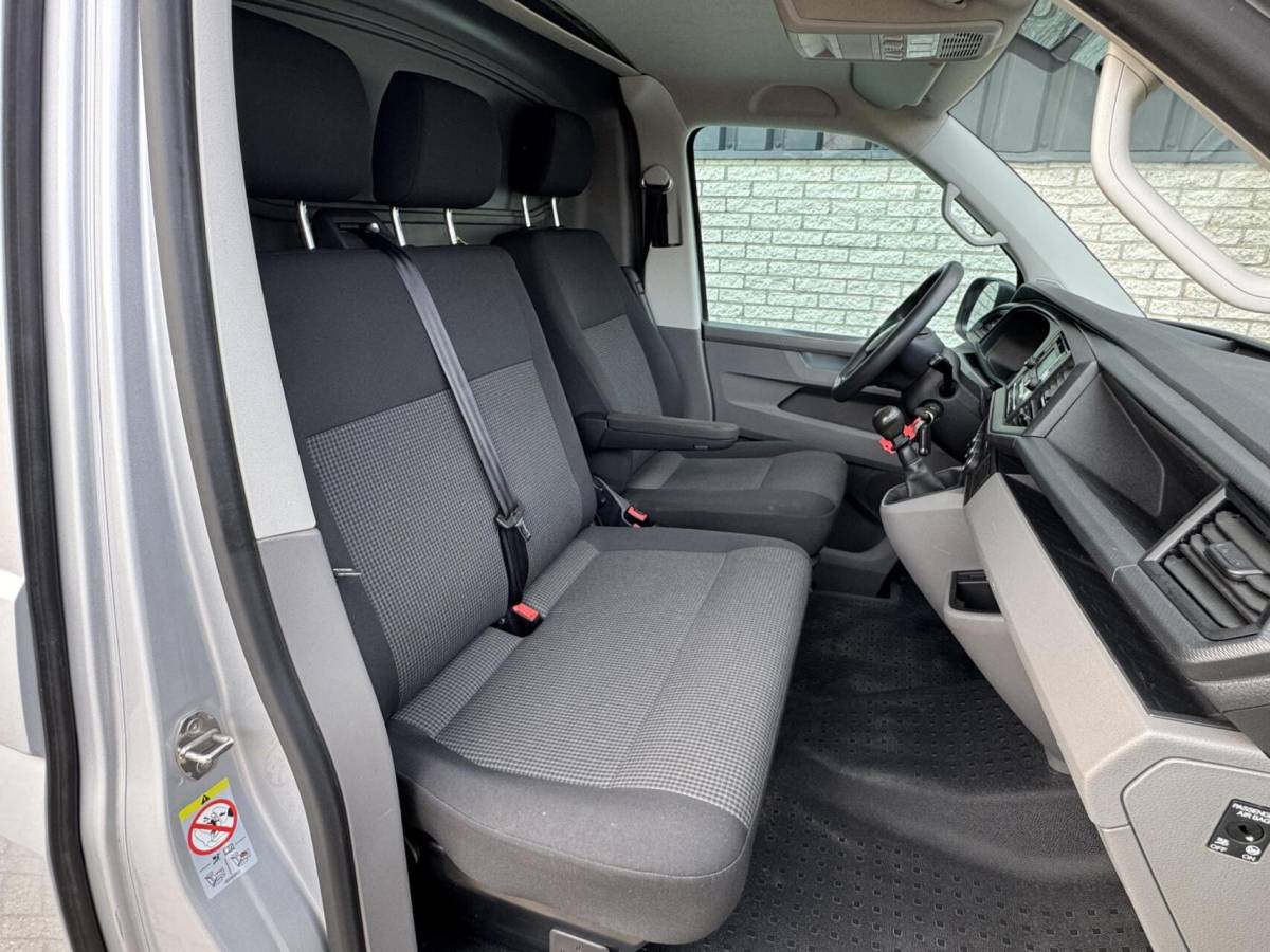 Volkswagen Transporter Volkswagen Transporter 2.0 TDI 110pk 26 Comfortline Trekhaak/Cruise/PDC/Airco