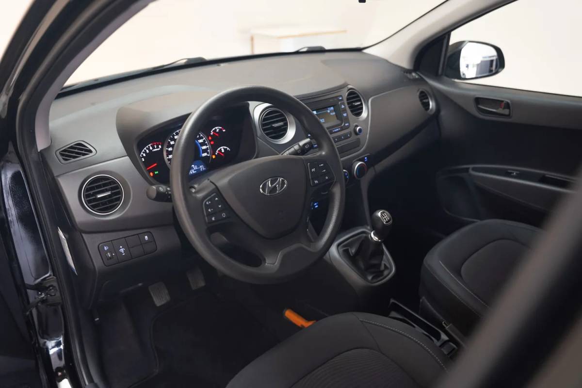 Hyundai i10 Hyundai i10 1.0i Comfort 5 deurs [ Airco Multi functioneel stuurwiel ]