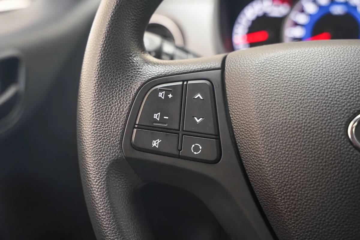 Hyundai i10 Hyundai i10 1.0i Comfort 5 deurs [ Airco Multi functioneel stuurwiel ]