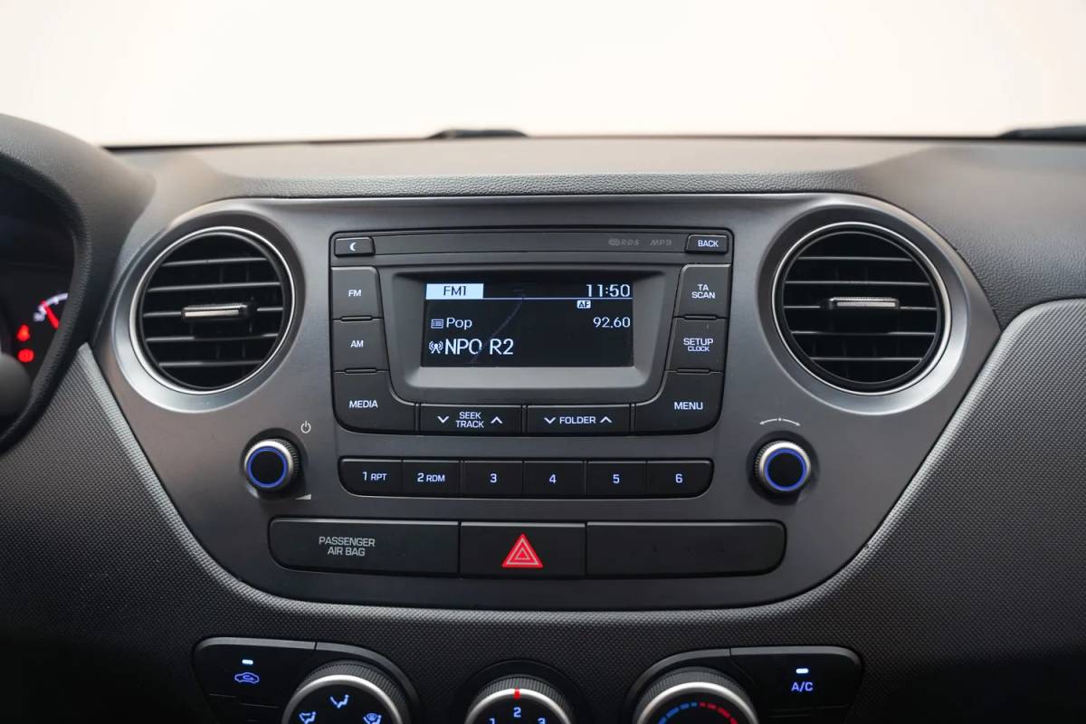 Hyundai i10 Hyundai i10 1.0i Comfort 5 deurs [ Airco Multi functioneel stuurwiel ]