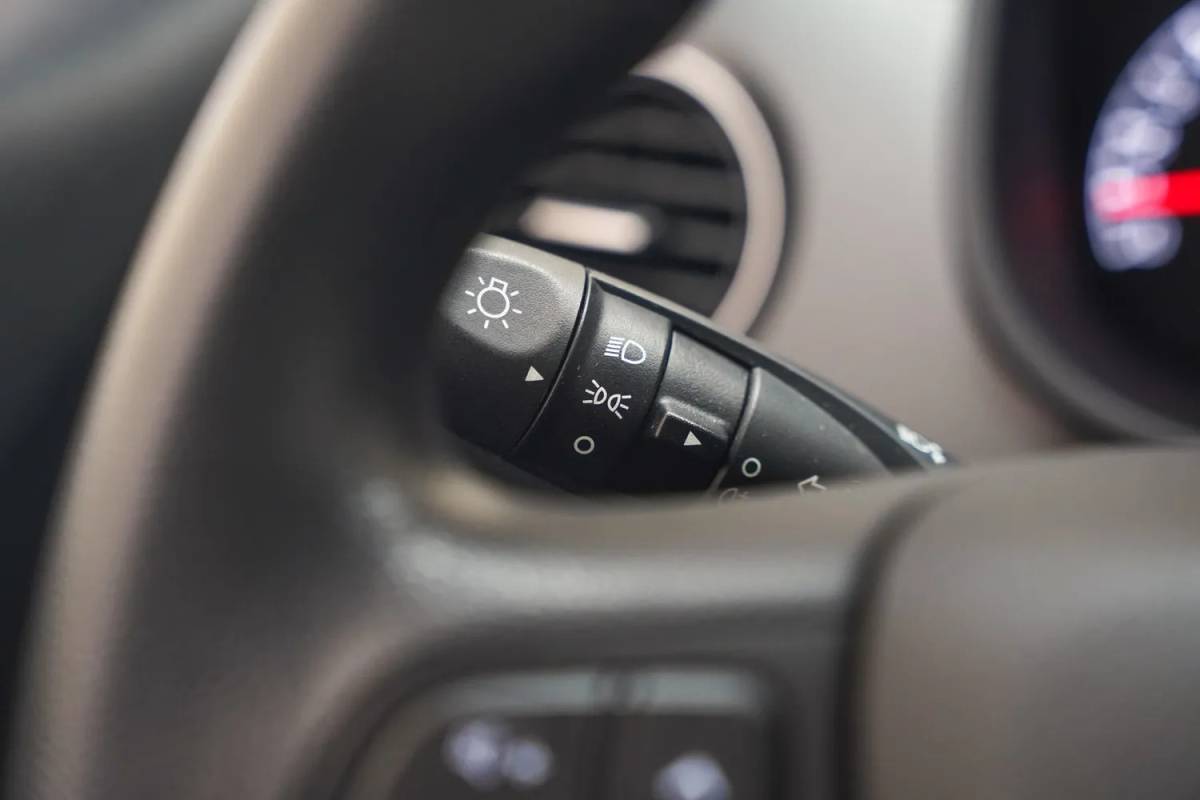 Hyundai i10 Hyundai i10 1.0i Comfort 5 deurs [ Airco Multi functioneel stuurwiel ]
