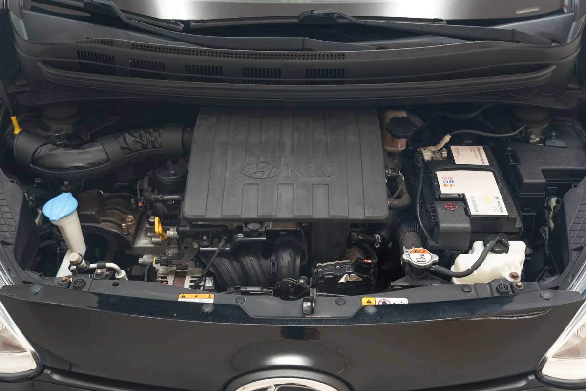 Hyundai i10 Hyundai i10 1.0i Comfort 5 deurs [ Airco Multi functioneel stuurwiel ]
