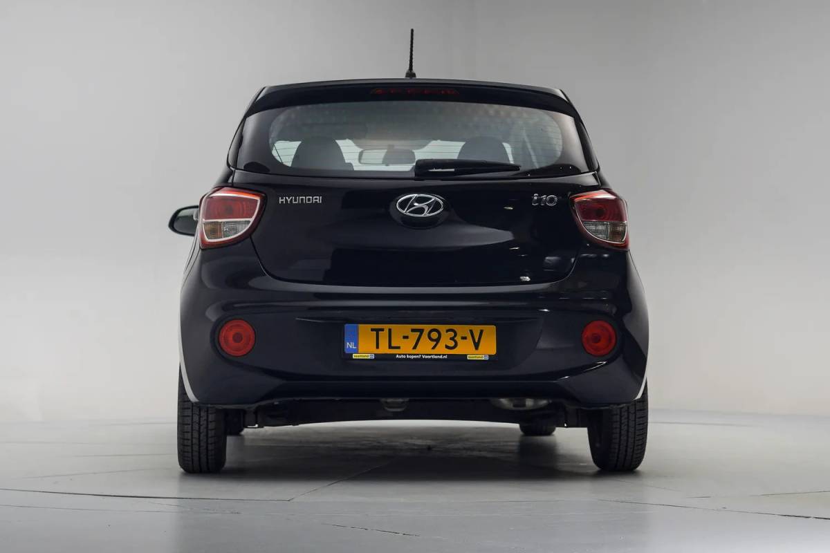 Hyundai i10 Hyundai i10 1.0i Comfort 5 deurs [ Airco Multi functioneel stuurwiel ]