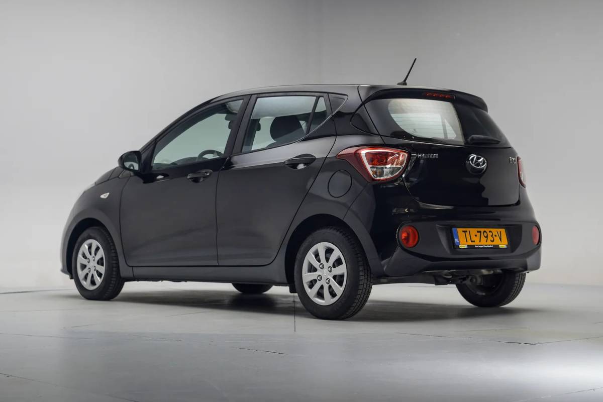 Hyundai i10 Hyundai i10 1.0i Comfort 5 deurs [ Airco Multi functioneel stuurwiel ]