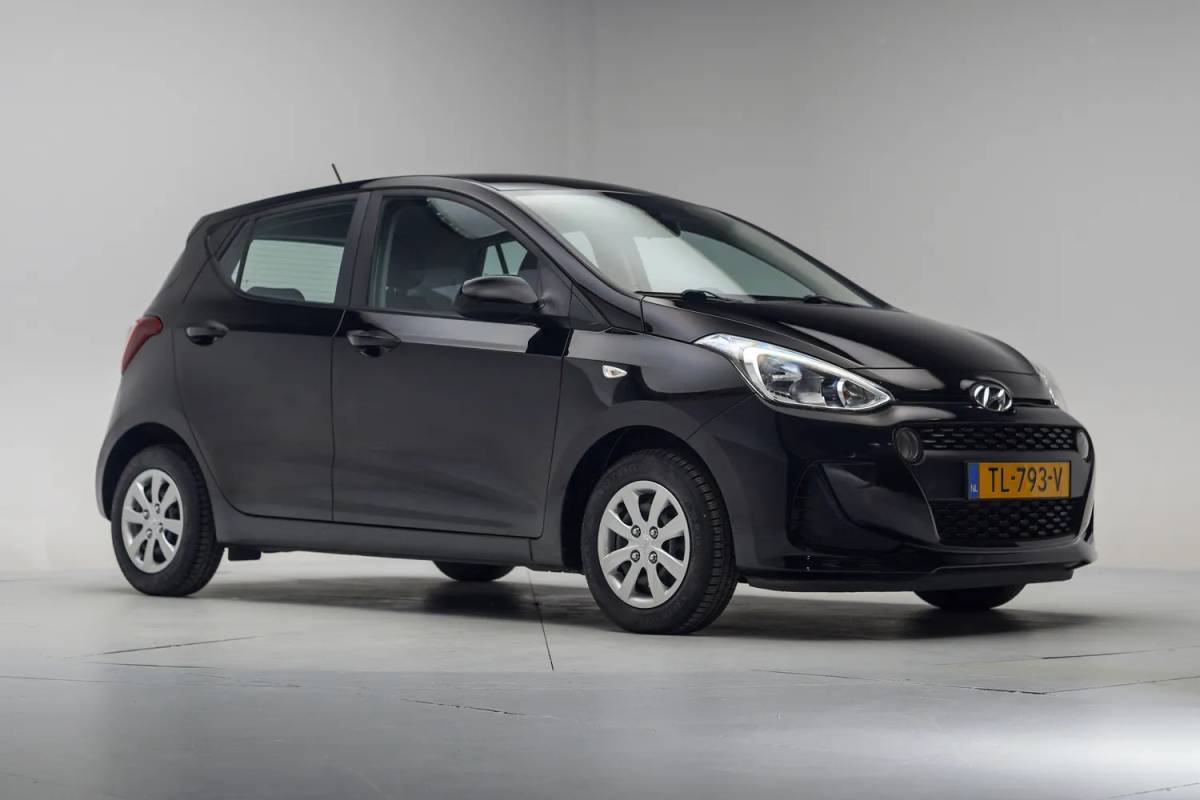 Hyundai i10 Hyundai i10 1.0i Comfort 5 deurs [ Airco Multi functioneel stuurwiel ]