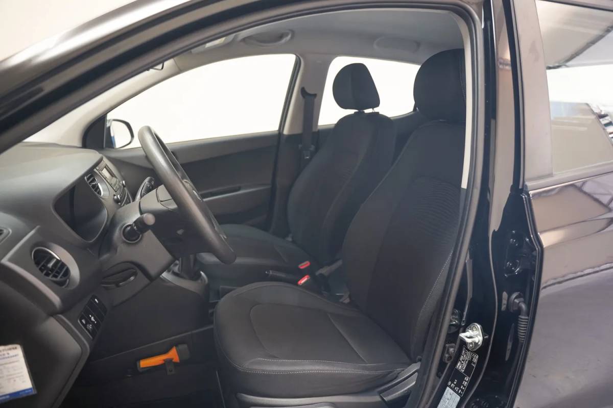 Hyundai i10 Hyundai i10 1.0i Comfort 5 deurs [ Airco Multi functioneel stuurwiel ]