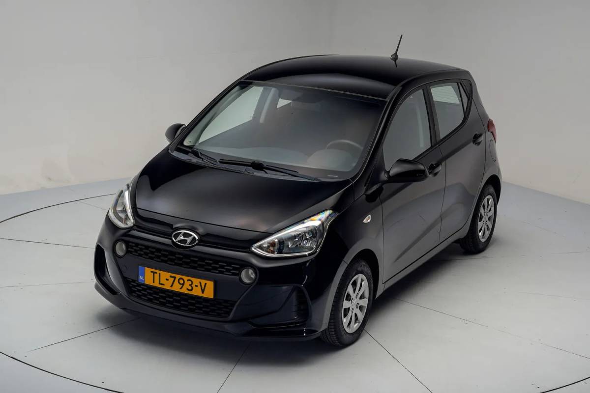 Hyundai i10 Hyundai i10 1.0i Comfort 5 deurs [ Airco Multi functioneel stuurwiel ]