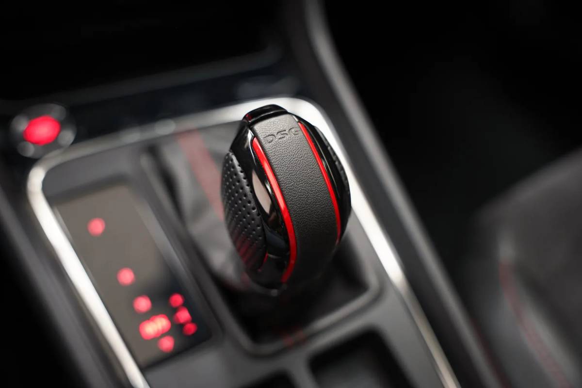 SEAT Leon Seat Leon 1.4 EcoTSI FR Aut Business Intense [ Panoramadak Beats Adapt cruise Carplay  ]