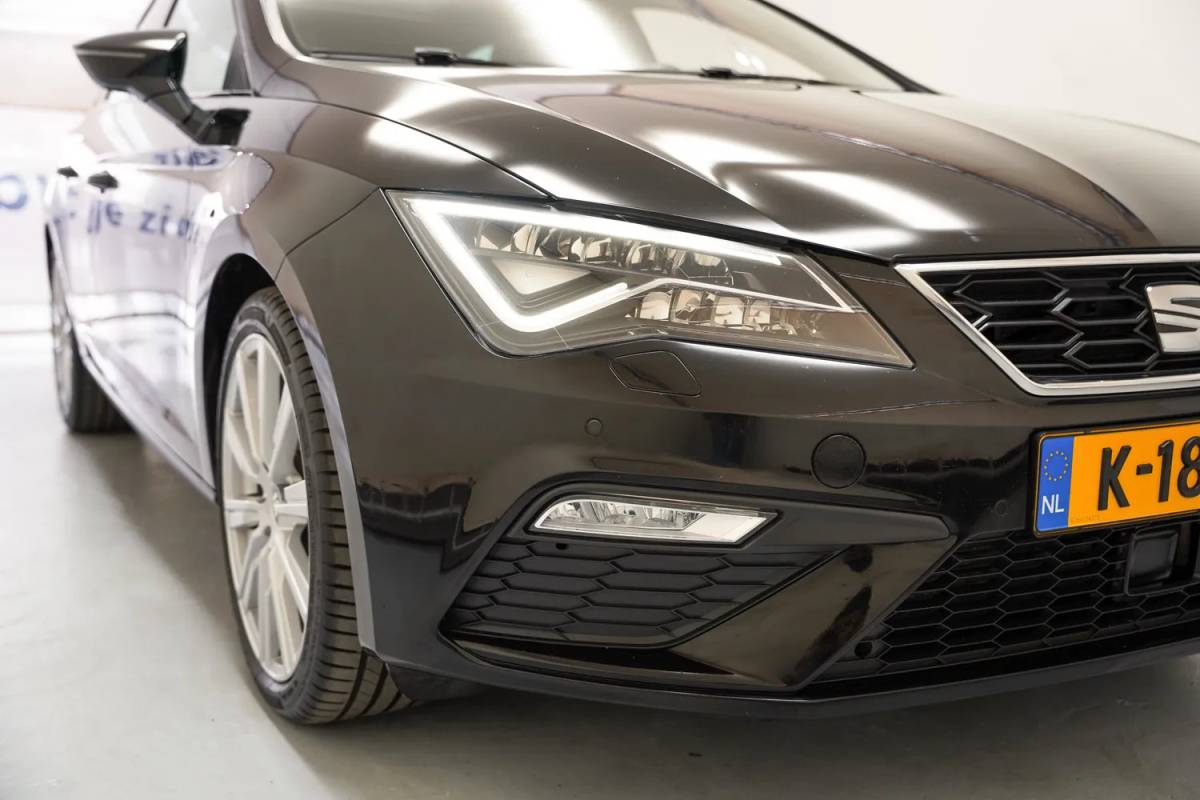 SEAT Leon Seat Leon 1.4 EcoTSI FR Aut Business Intense [ Panoramadak Beats Adapt cruise Carplay  ]