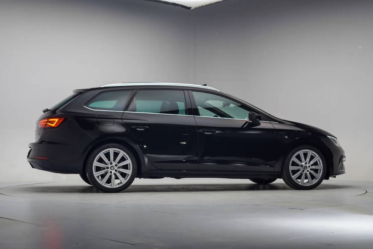 SEAT Leon Seat Leon 1.4 EcoTSI FR Aut Business Intense [ Panoramadak Beats Adapt cruise Carplay  ]