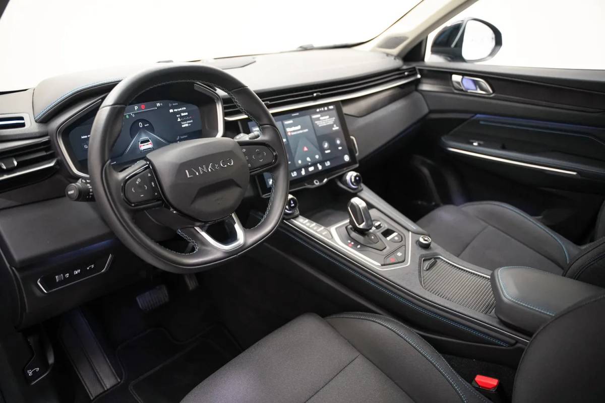 Lynk & Co 01 Lynk & Co 01 1.5 PHEV 6,6 kWh [ Pano Navi 360°cam Infinity-audio ]