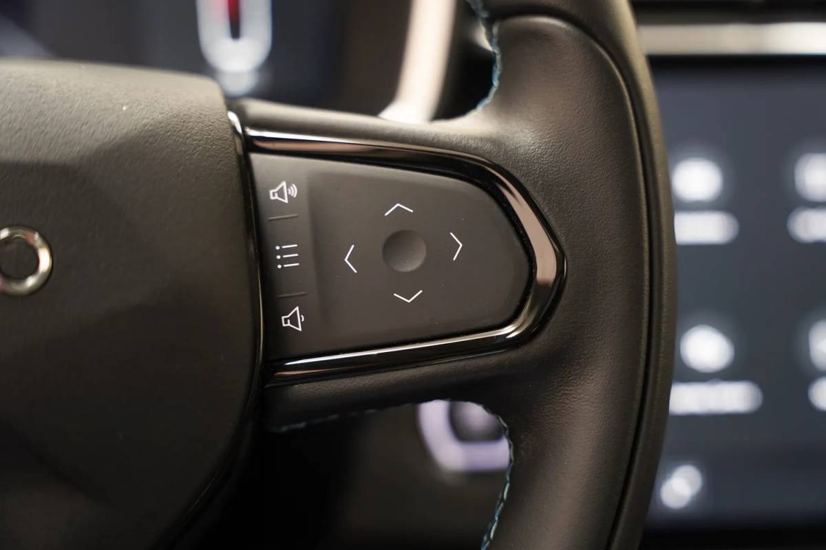 Lynk & Co 01 Lynk & Co 01 1.5 PHEV 6,6 kWh [ Pano Navi 360°cam Infinity-audio ]