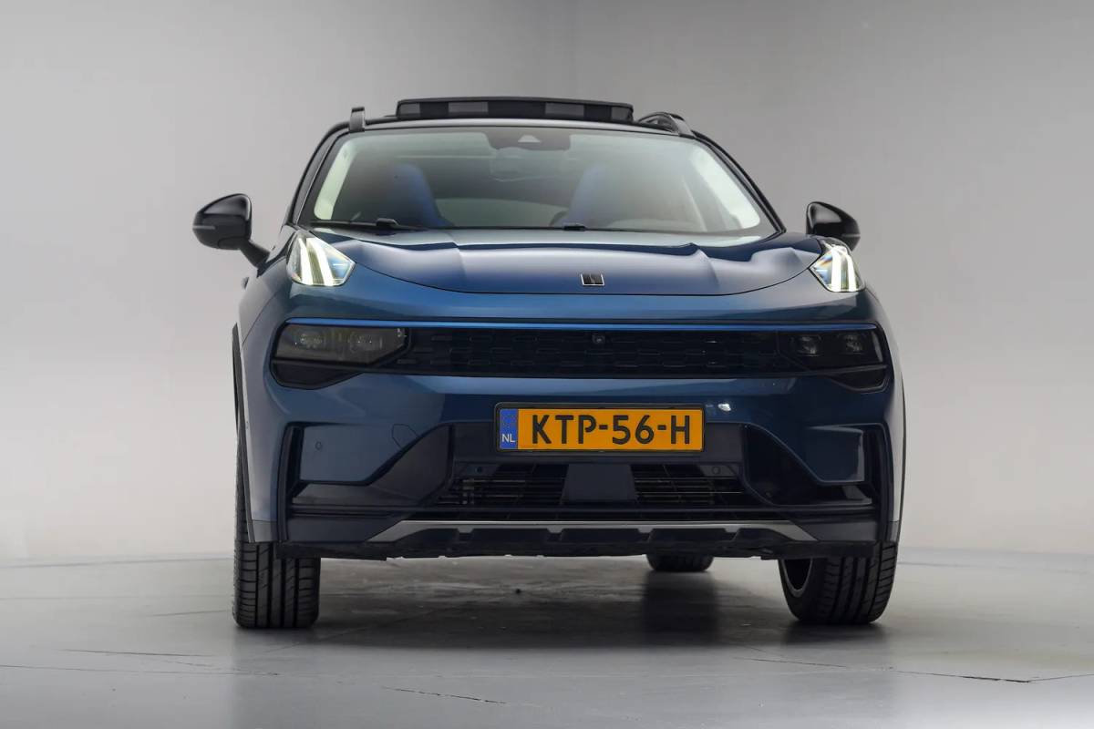 Lynk & Co 01 Lynk & Co 01 1.5 PHEV 6,6 kWh [ Pano Navi 360°cam Infinity-audio ]
