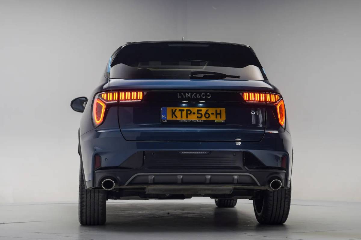 Lynk & Co 01 Lynk & Co 01 1.5 PHEV 6,6 kWh [ Pano Navi 360°cam Infinity-audio ]