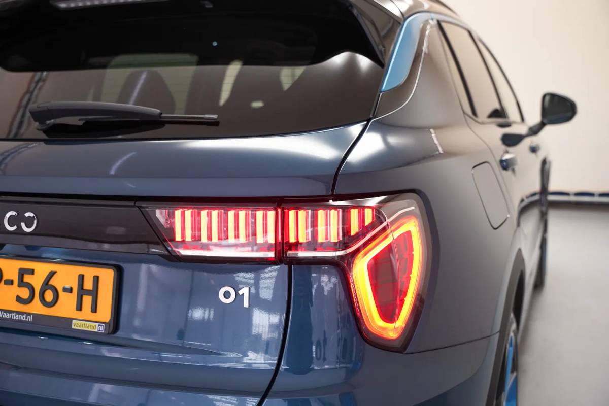 Lynk & Co 01 Lynk & Co 01 1.5 PHEV 6,6 kWh [ Pano Navi 360°cam Infinity-audio ]