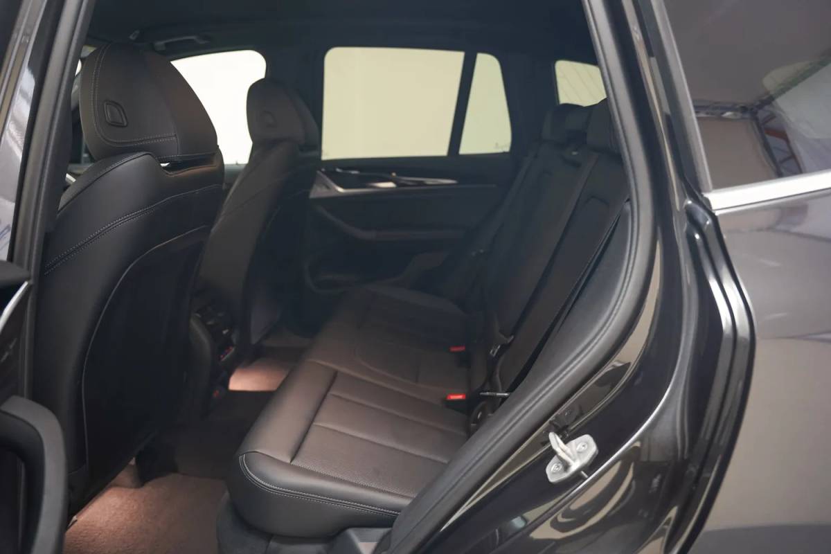 BMW X3 BMW X3 xDrive30e Executive [ LED Camera Leder Sportstoelen Stoelverwarming ]