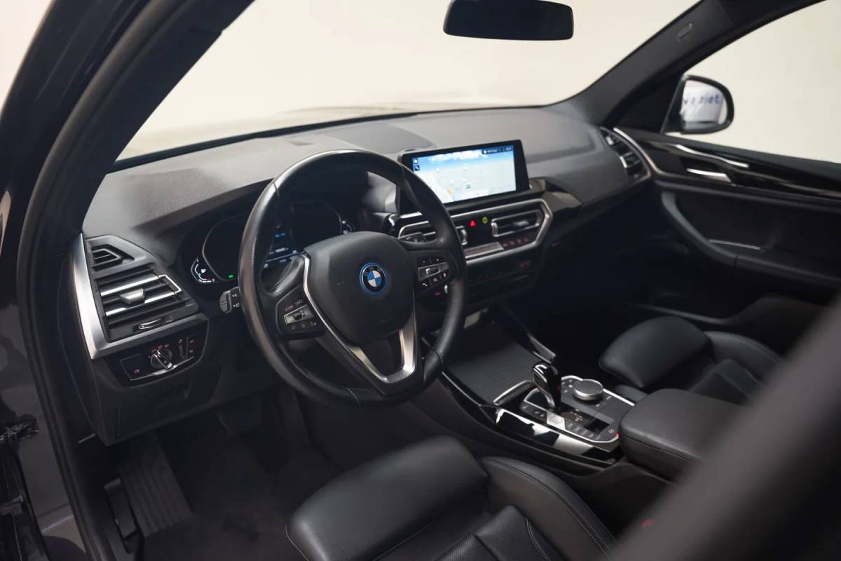 BMW X3 BMW X3 xDrive30e Executive [ LED Camera Leder Sportstoelen Stoelverwarming ]
