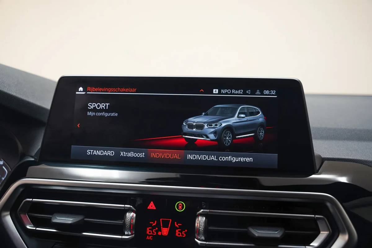 BMW X3 BMW X3 xDrive30e Executive [ LED Camera Leder Sportstoelen Stoelverwarming ]