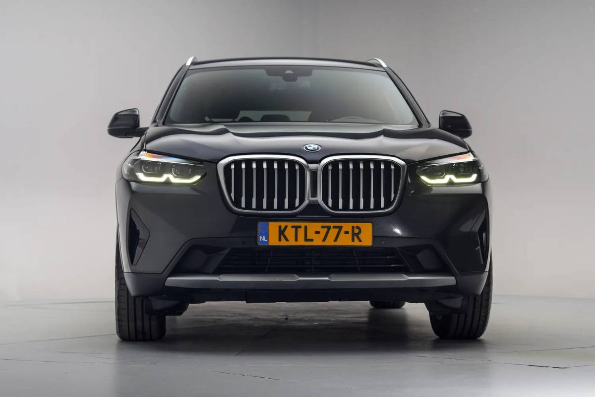 BMW X3 BMW X3 xDrive30e Executive [ LED Camera Leder Sportstoelen Stoelverwarming ]