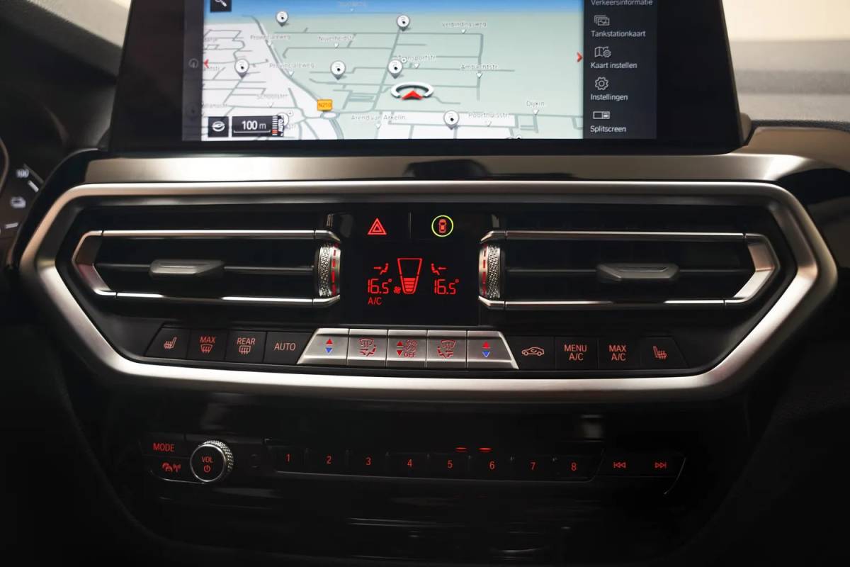 BMW X3 BMW X3 xDrive30e Executive [ LED Camera Leder Sportstoelen Stoelverwarming ]