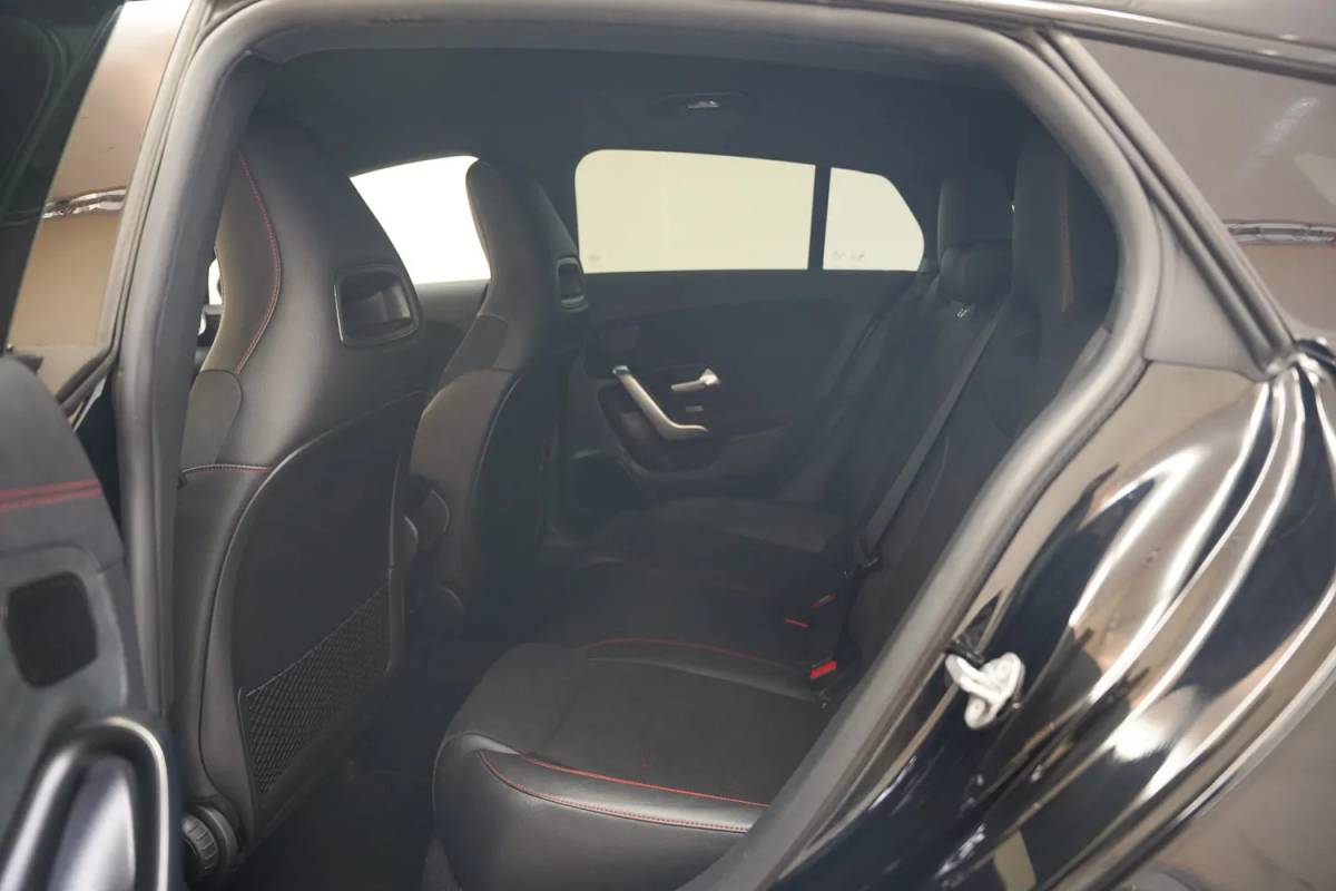 Mercedes-Benz CLA Mercedes-Benz CLA-Klasse 250e AMG Line Night [ Sfeerlicht Widescreen Navi Camera Stoelverwarming ]