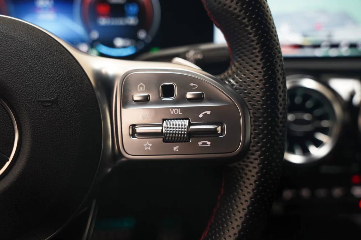 Mercedes-Benz CLA Mercedes-Benz CLA-Klasse 250e AMG Line Night [ Sfeerlicht Widescreen Navi Camera Stoelverwarming ]
