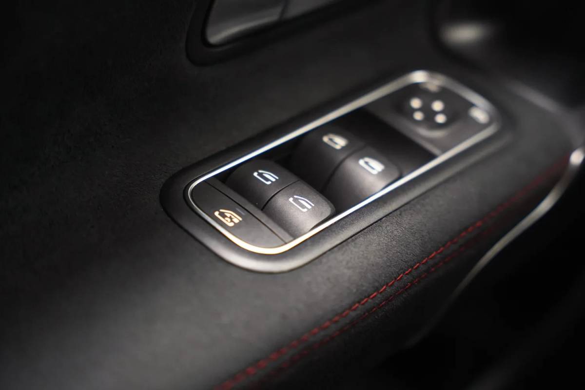 Mercedes-Benz CLA Mercedes-Benz CLA-Klasse 250e AMG Line Night [ Sfeerlicht Widescreen Navi Camera Stoelverwarming ]