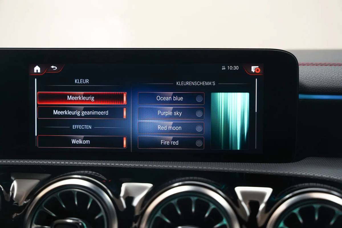 Mercedes-Benz CLA Mercedes-Benz CLA-Klasse 250e AMG Line Night [ Sfeerlicht Widescreen Navi Camera Stoelverwarming ]