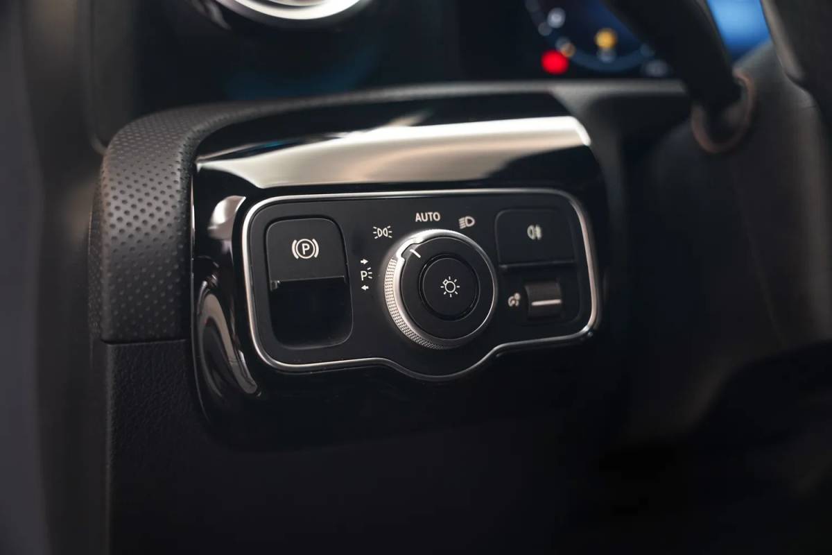 Mercedes-Benz CLA Mercedes-Benz CLA-Klasse 250e AMG Line Night [ Sfeerlicht Widescreen Navi Camera Stoelverwarming ]