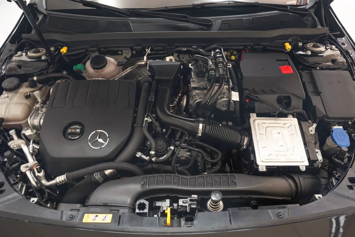 Mercedes-Benz CLA Mercedes-Benz CLA-Klasse 250e AMG Line Night [ Sfeerlicht Widescreen Navi Camera Stoelverwarming ]