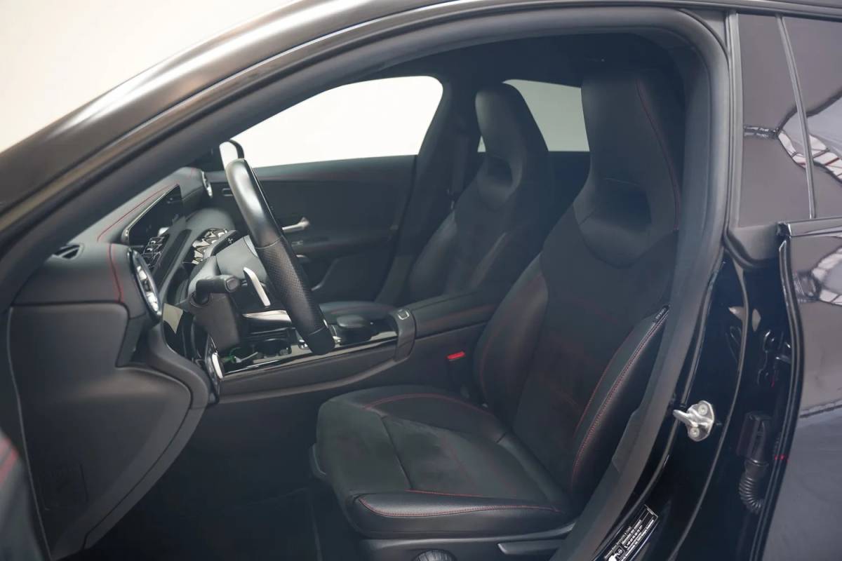 Mercedes-Benz CLA Mercedes-Benz CLA-Klasse 250e AMG Line Night [ Sfeerlicht Widescreen Navi Camera Stoelverwarming ]