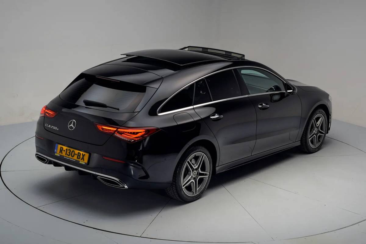 Mercedes-Benz CLA Mercedes-Benz CLA-Klasse 250e AMG Line Aut. [ Panoramadak Adapt.cruise Sfeerverlichting ]