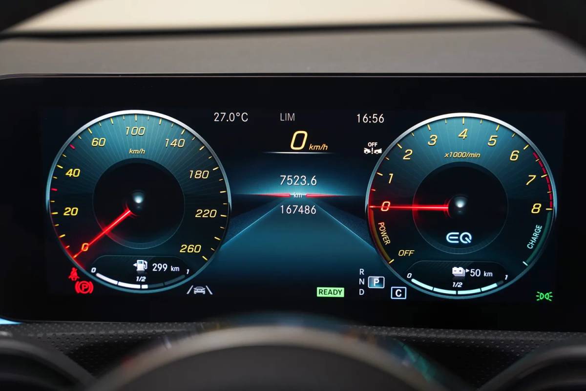 Mercedes-Benz CLA Mercedes-Benz CLA-Klasse 250e AMG Line Aut. [ Panoramadak Adapt.cruise Sfeerverlichting ]