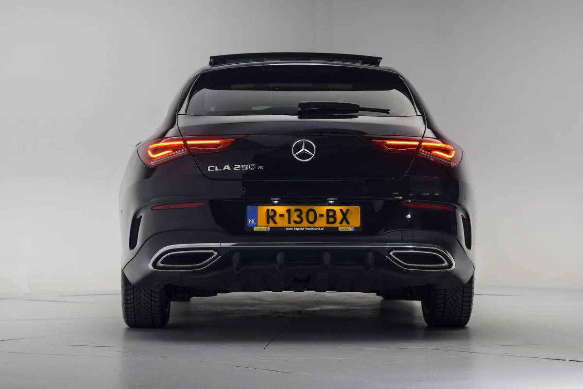 Mercedes-Benz CLA Mercedes-Benz CLA-Klasse 250e AMG Line Aut. [ Panoramadak Adapt.cruise Sfeerverlichting ]
