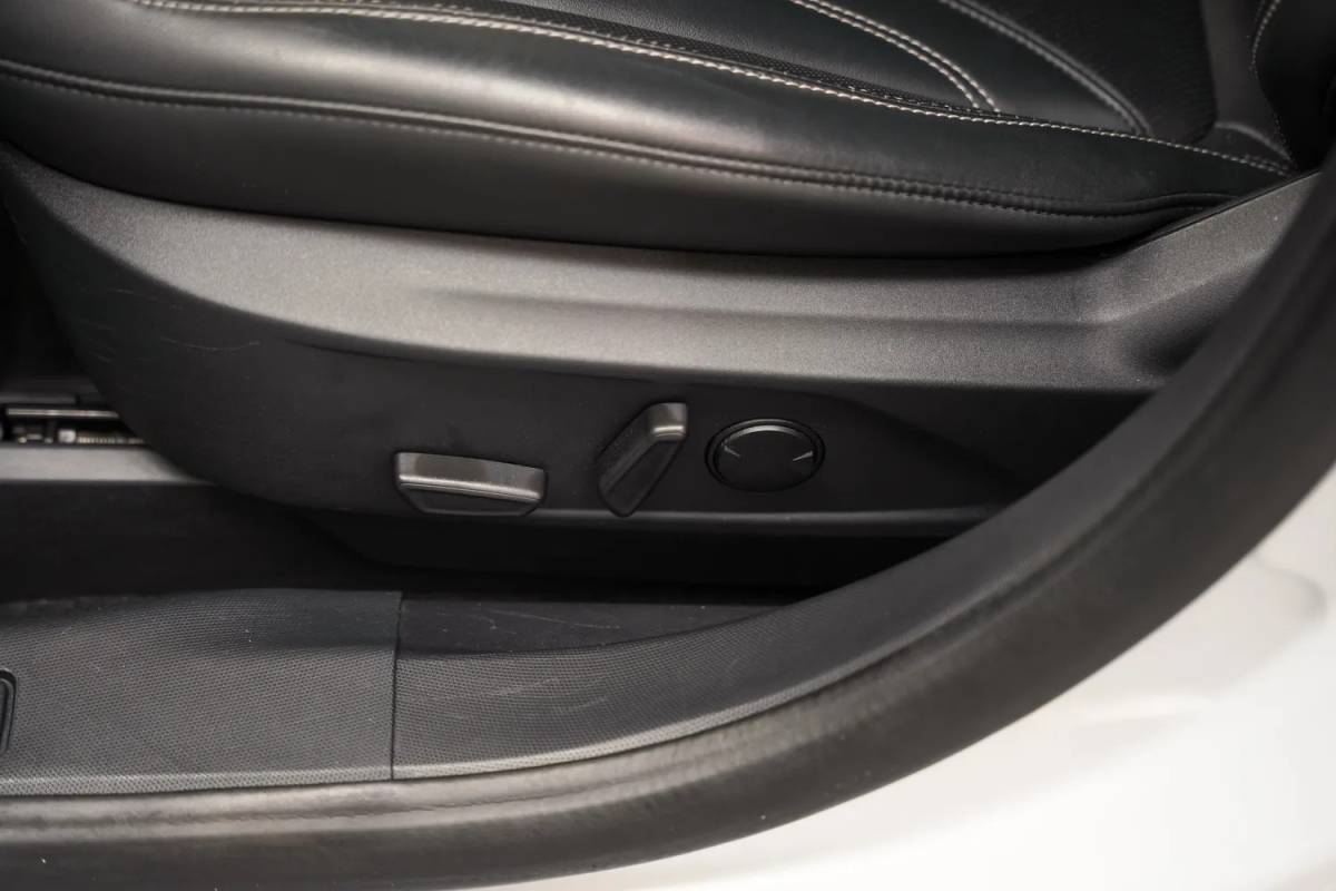 Ford Mustang Mach-E Ford Mustang Mach-E Mustang Mach-E – RWD 75 kWh [ Adapt. cruise Clima LED B&O ]