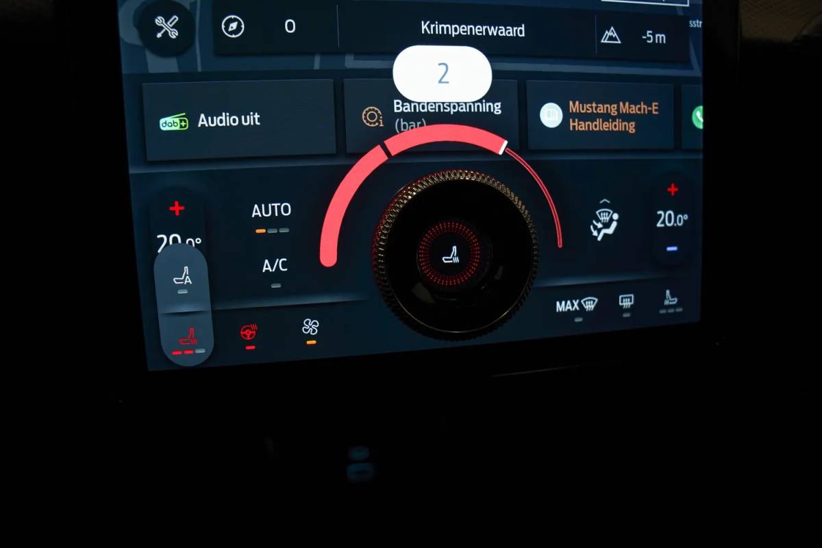 Ford Mustang Mach-E Ford Mustang Mach-E Mustang Mach-E – RWD 75 kWh [ Adapt. cruise Clima LED B&O ]