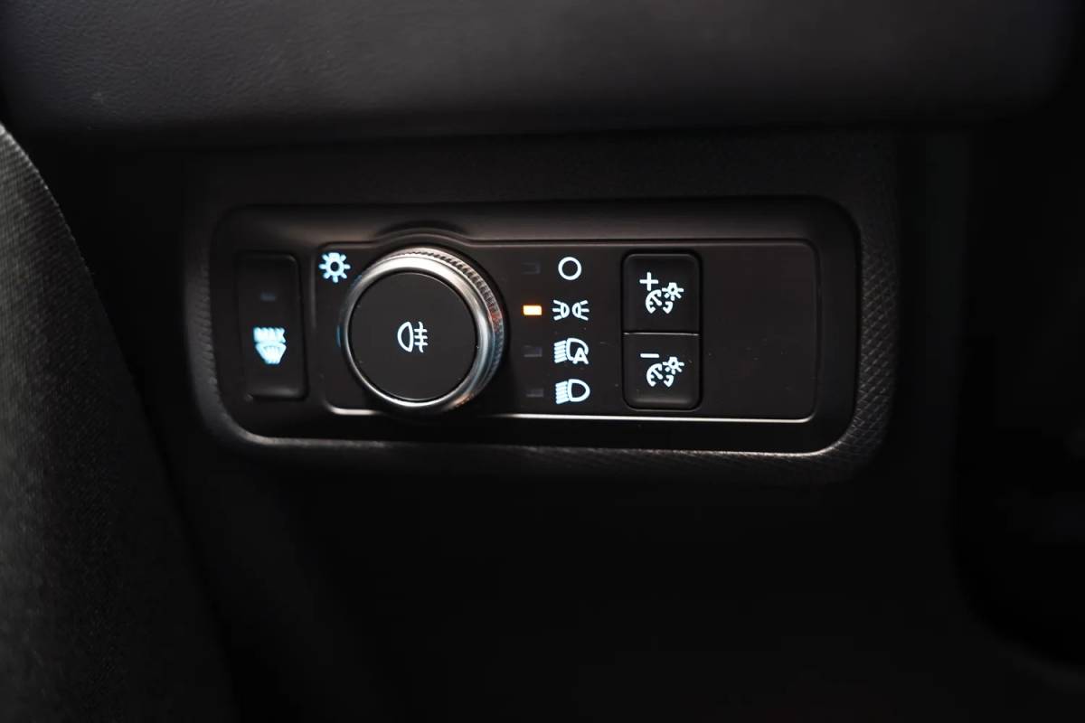 Ford Mustang Mach-E Ford Mustang Mach-E Mustang Mach-E – RWD 75 kWh [ Adapt. cruise Clima LED B&O ]