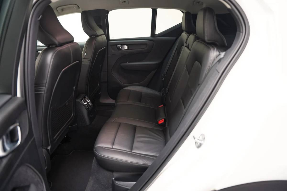 Volvo XC40 Volvo XC40 T4 Recharge Inscription Aut. [ Leder Stoelverwarming Camera ]