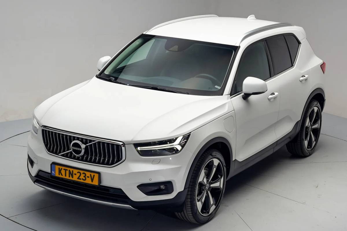 Volvo XC40 Volvo XC40 T4 Recharge Inscription Aut. [ Leder Stoelverwarming Camera ]