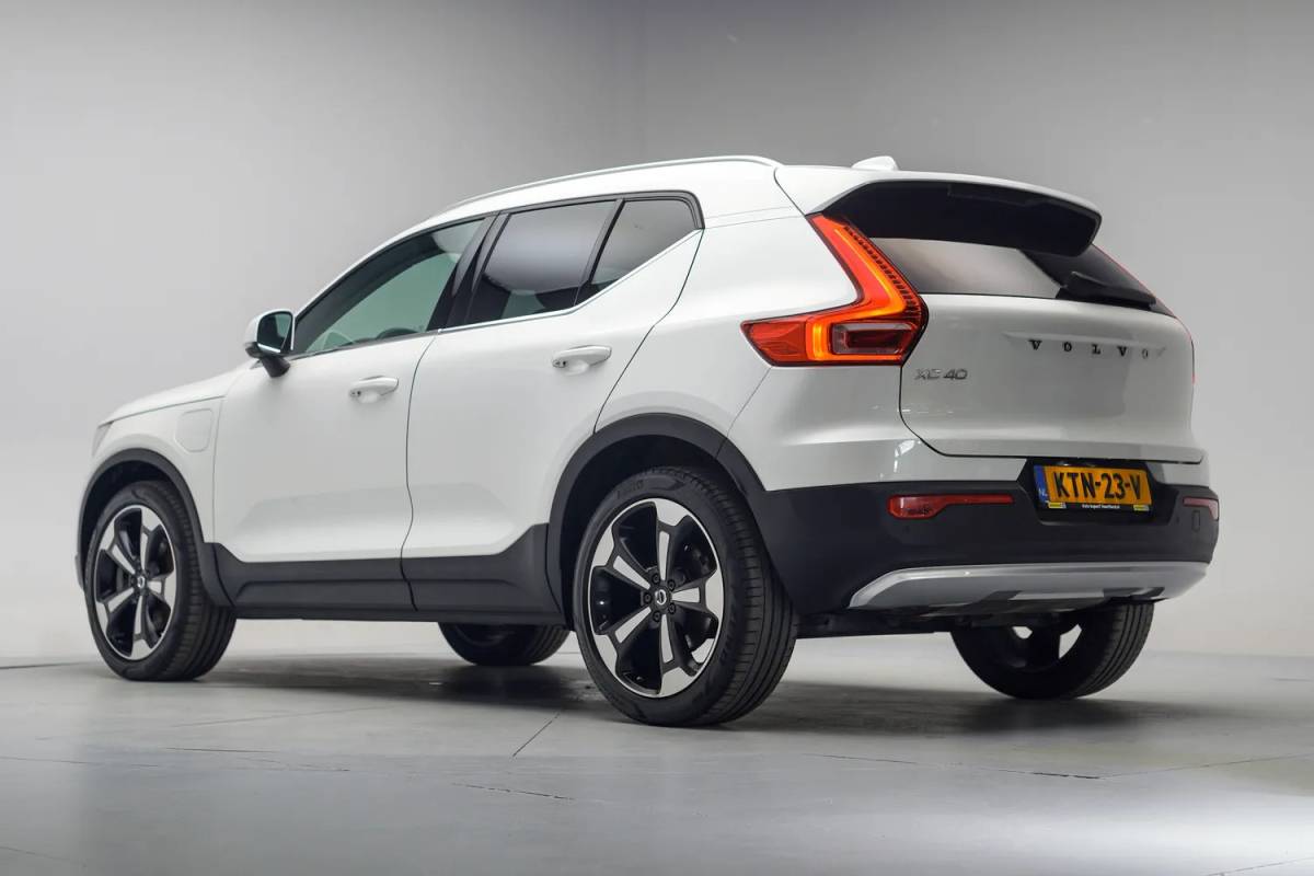 Volvo XC40 Volvo XC40 T4 Recharge Inscription Aut. [ Leder Stoelverwarming Camera ]