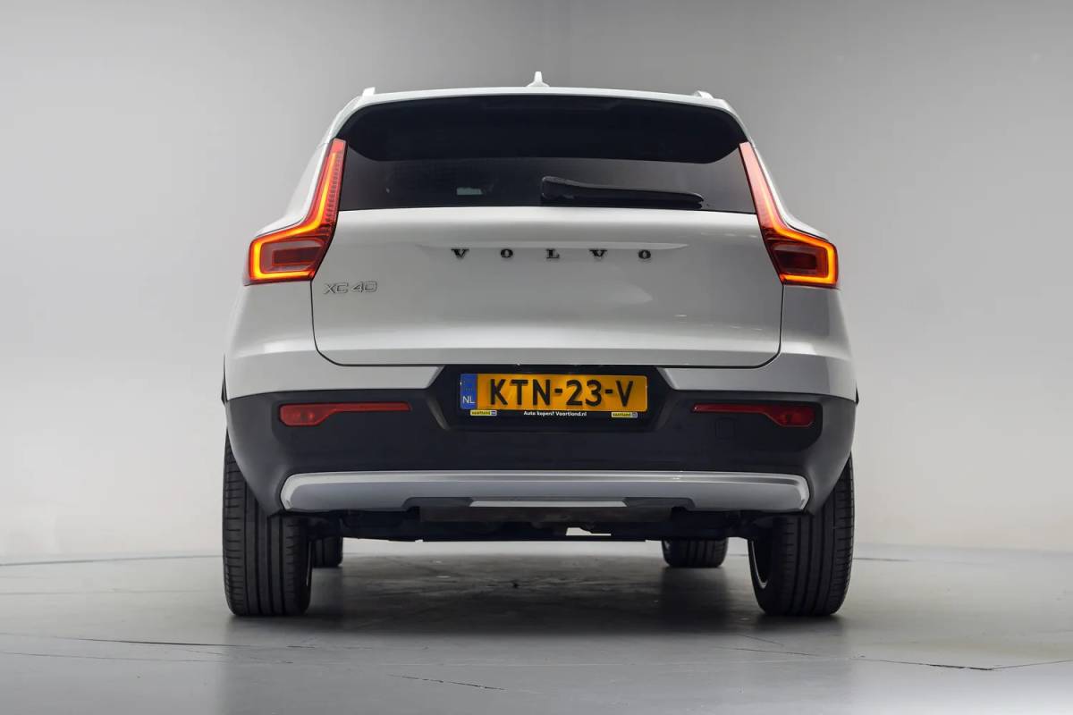 Volvo XC40 Volvo XC40 T4 Recharge Inscription Aut. [ Leder Stoelverwarming Camera ]