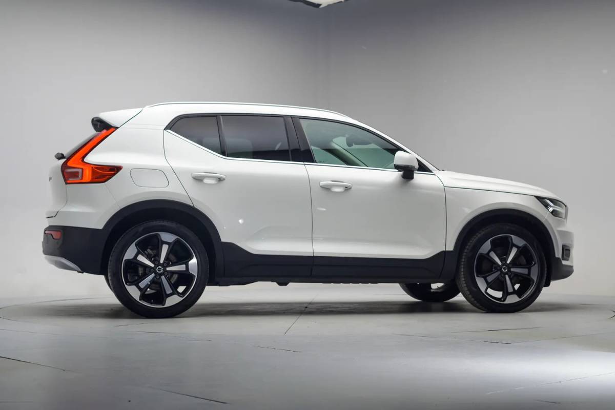 Volvo XC40 Volvo XC40 T4 Recharge Inscription Aut. [ Leder Stoelverwarming Camera ]