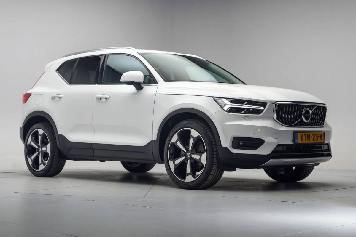 Volvo XC40 Volvo XC40 T4 Recharge Inscription Aut. [ Leder Stoelverwarming Camera ]