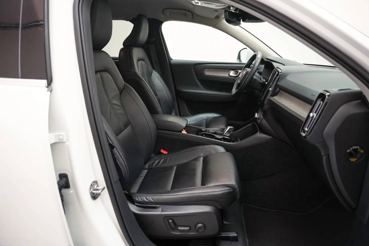 Volvo XC40 Volvo XC40 T4 Recharge Inscription Aut. [ Leder Stoelverwarming Camera ]