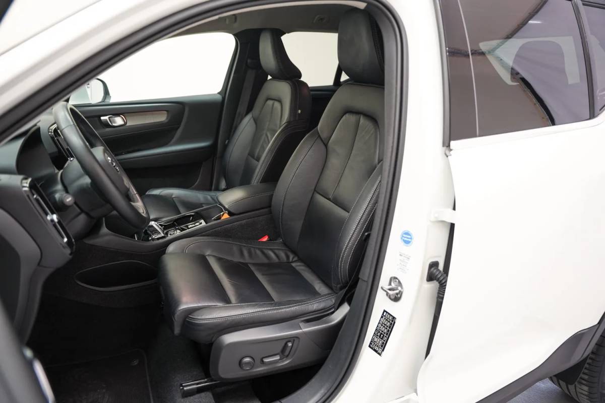 Volvo XC40 Volvo XC40 T4 Recharge Inscription Aut. [ Leder Stoelverwarming Camera ]